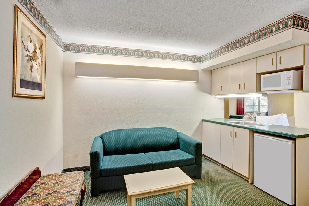 Stay Express Inn And Suites Atlanta Union City Buitenkant foto