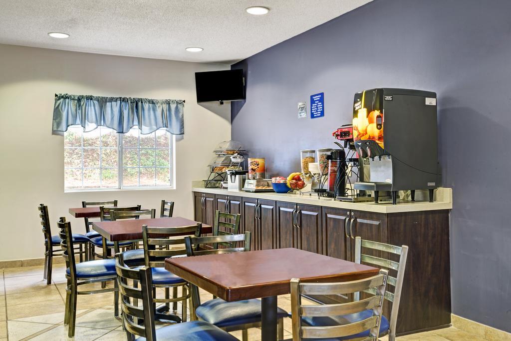 Stay Express Inn And Suites Atlanta Union City Buitenkant foto